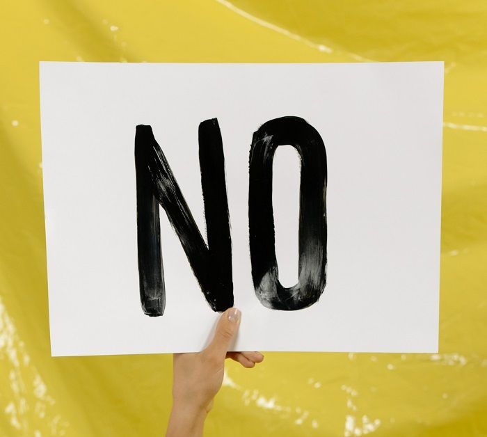 Hábitos incorrectos con lentes de contacto