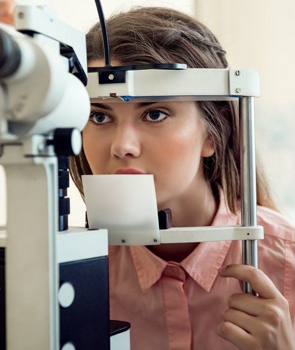 Lámpara de hendidura para estudios oftalmológicos especializados