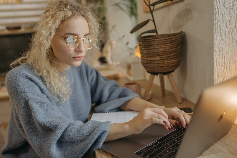 Materiales de lentes